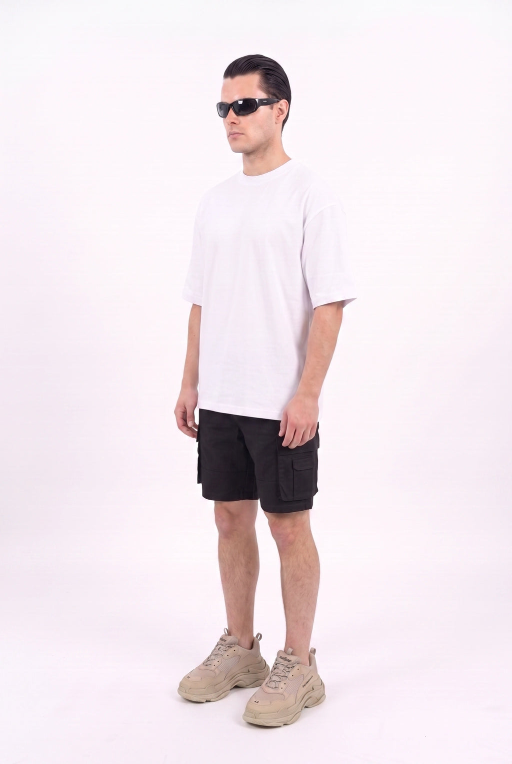 WHITE 250 GSM OVERSIZE