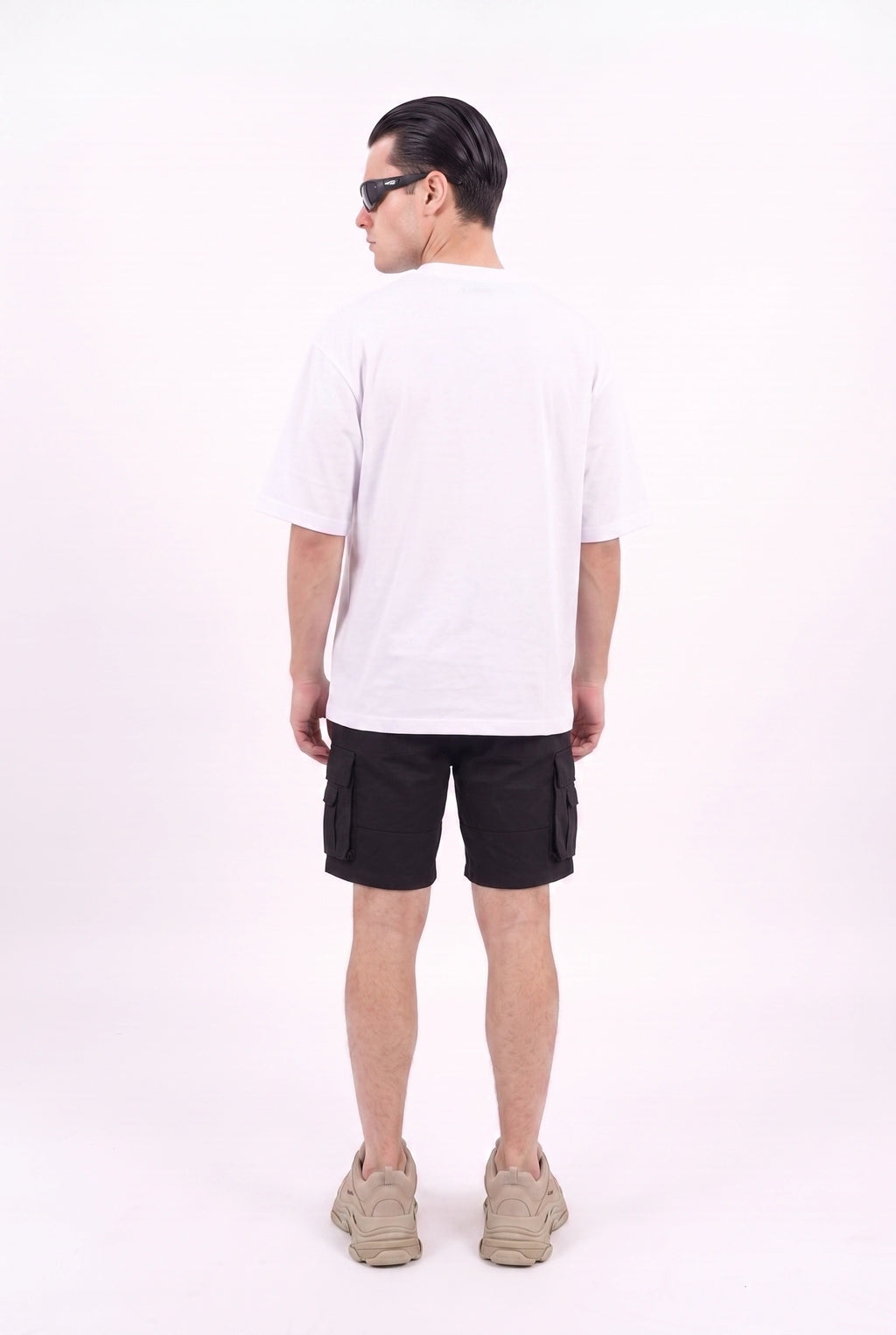 WHITE 250 GSM OVERSIZE