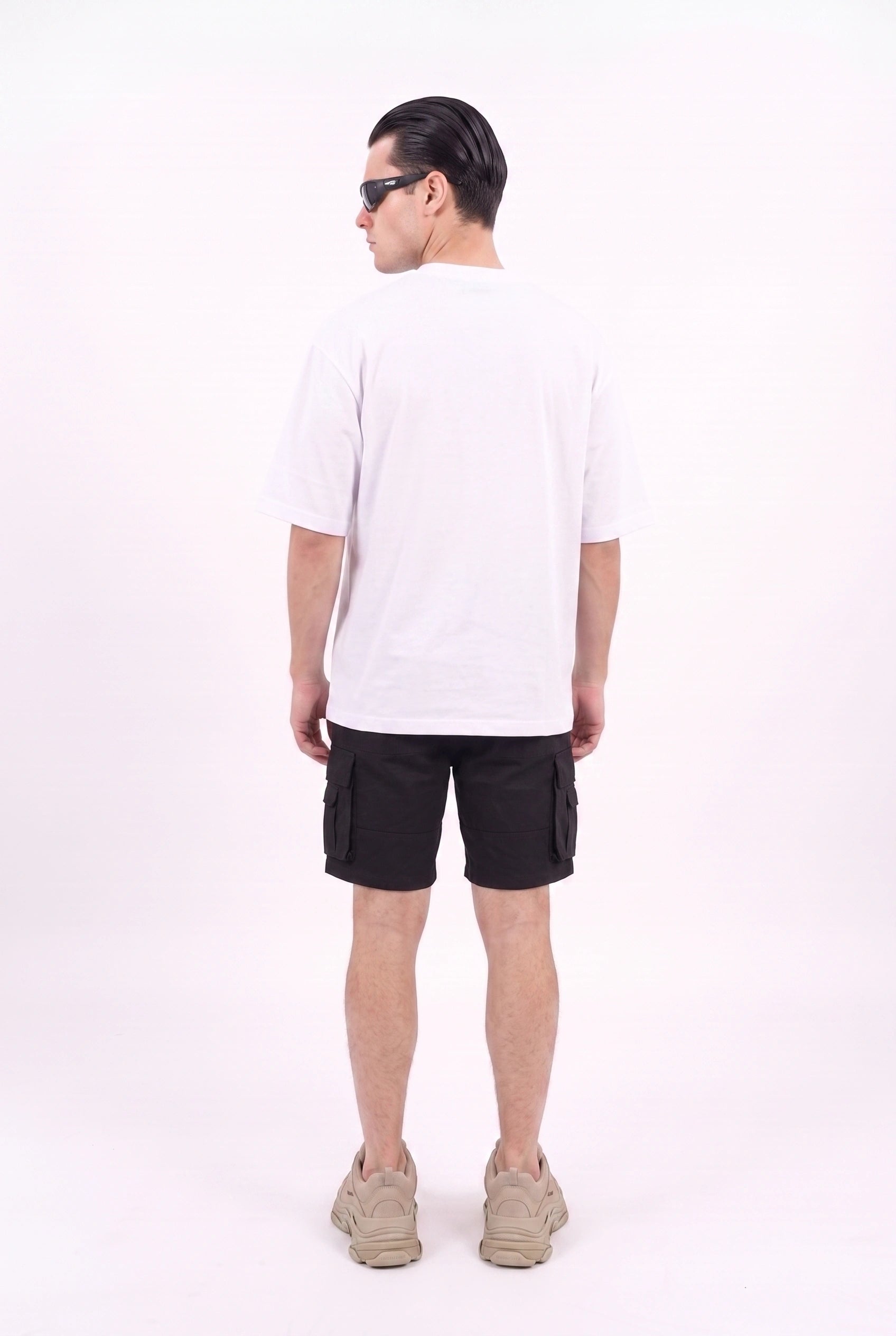 WHITE 250 GSM OVERSIZE